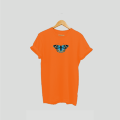 Remera Mariposa en internet