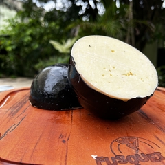 Queijo Ovo Negro - 1kg -  Fusqueijão | Produtos da Roça - Procês da Cidade
