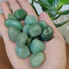 Quartzo Verde - pedra rolada - Cura e Saúde - comprar online