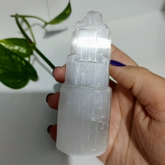 Torre de Selenita - Limpeza Energética - Pedra bruta de 10 cm - comprar online