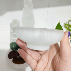 Tigela (Bowl) de Selenita - Limpeza Energética - 10 cm - Ametysta - Cristais Naturais e Produtos Místicos 
