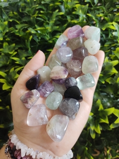 Fluorita Multicolorida - Pedra rolada - Cura e Espiritualidade