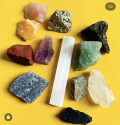 Kit Magia dos Cristais - 12 pedras e cristais para começar sua coleção cheia de magia na internet