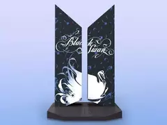 [Pré-venda] BTS: Black Swan Edition Premium Logo Statue - Sideshow - comprar online