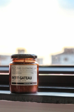 Vela Aromática - Petit Gateau - The Glowing Jar