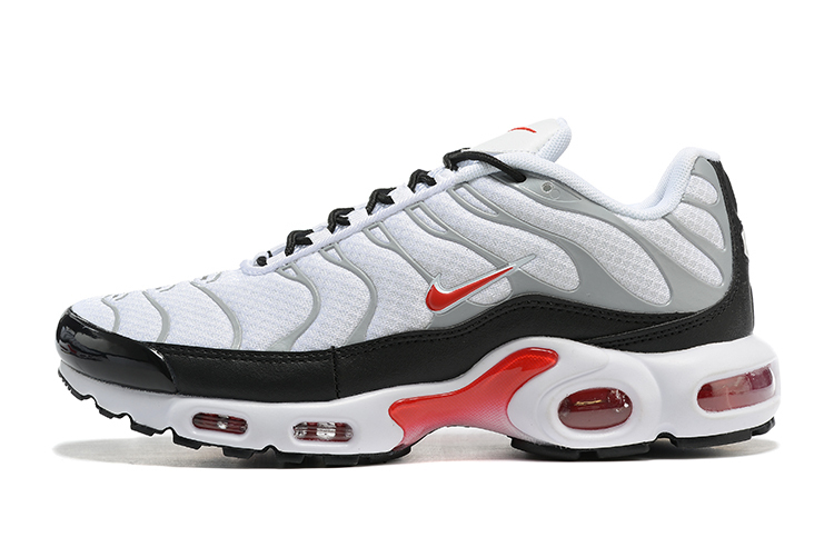 Nike tn red store and white