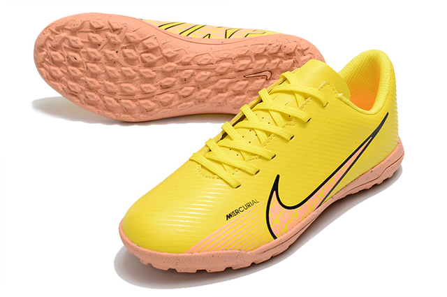 Chuteira Society Nike Mercurial Vapor 15 Club TF Amarelo