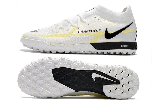 Chuteira Society Nike React Phantom GT2 pro TF Branca/Preto