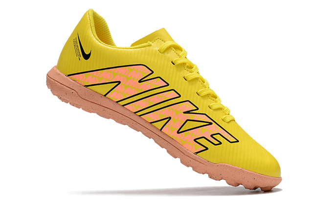 Chuteira Society Nike Mercurial Vapor 15 Club TF Amarelo