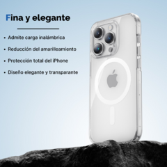 Imagen de Funda MagSafe Transparente iPhone 13