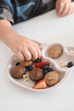 Donitas de banana con cacao y vainilla