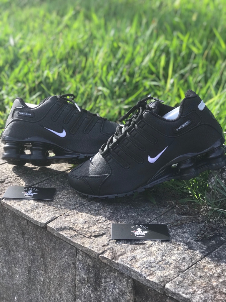 Nike shox preto e fashion branco