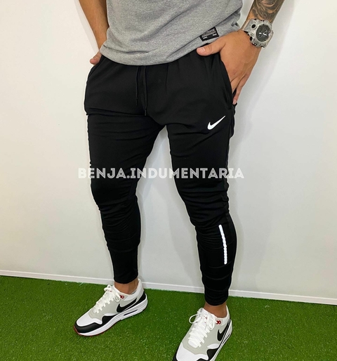 Chupin Lycra Deportivo Nike - b23.indumentaria