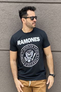 Remera ramones hombre hot sale