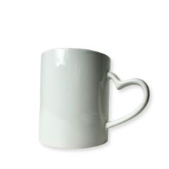 Caneca Branca com Alça Coração Mr Mug