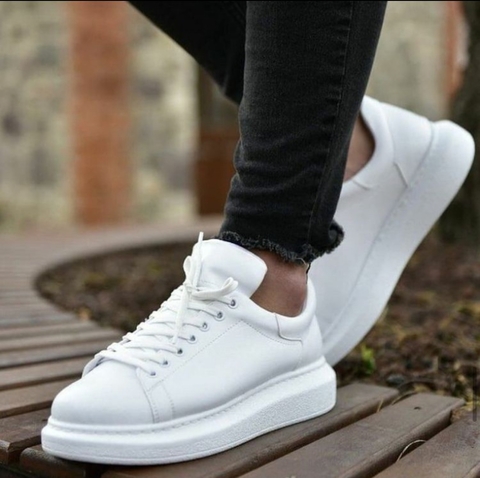 Tenis alexander mcqueen preto 2025