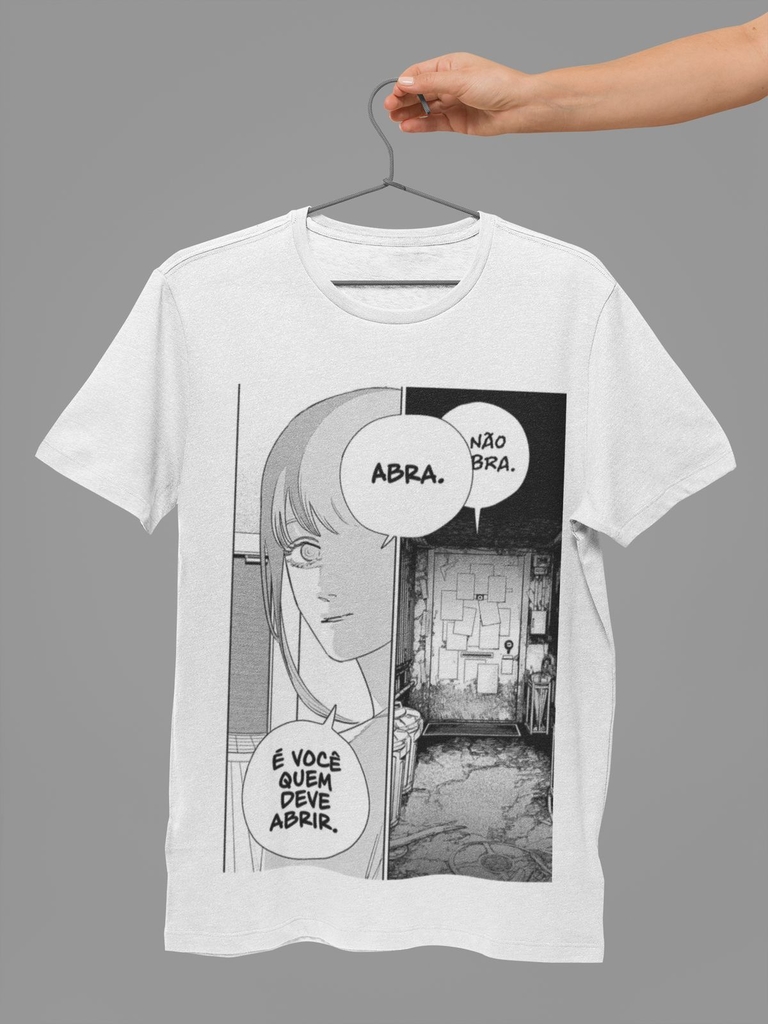 Camiseta básica na cor preta com estampa Chainsaw Man. - Camisetas anime  30.1 penteada e reforçada, 100% algodão estampa no tamanho Gigante!