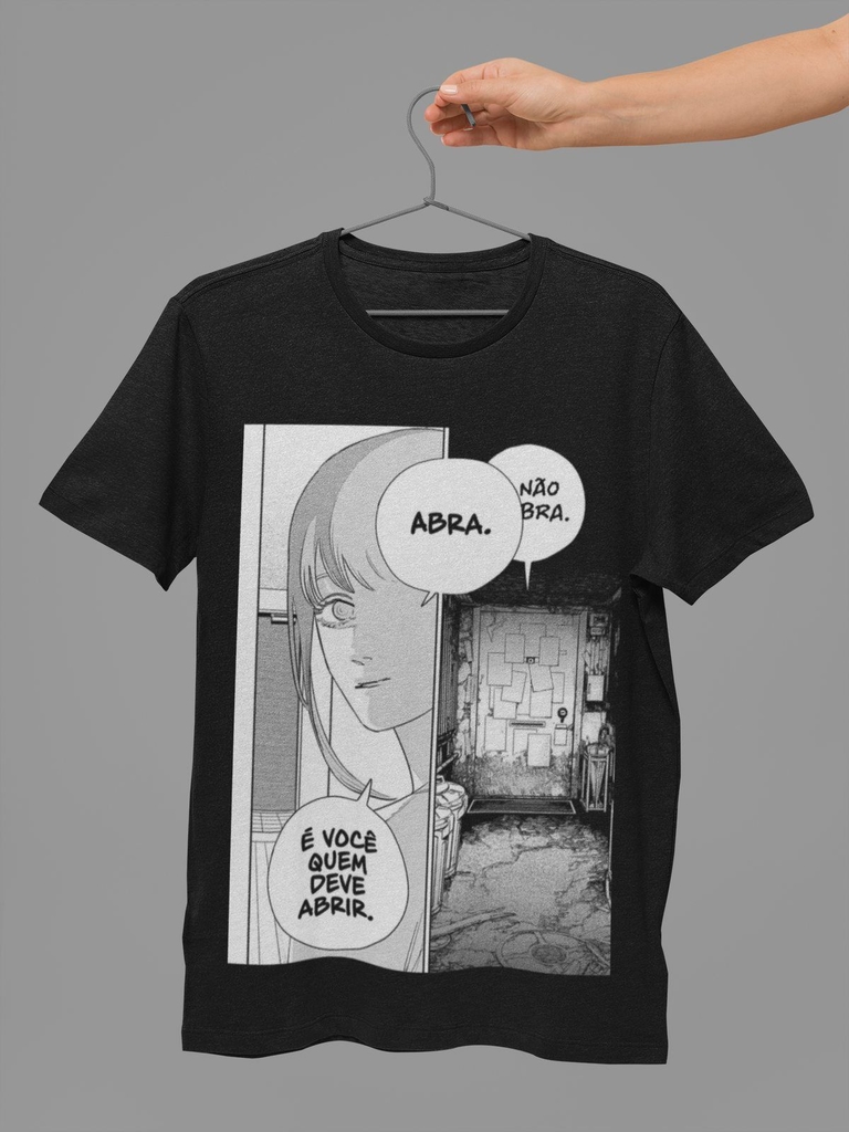 Camiseta básica na cor preta com estampa Chainsaw Man. - Camisetas anime  30.1 penteada e reforçada, 100% algodão estampa no tamanho Gigante!