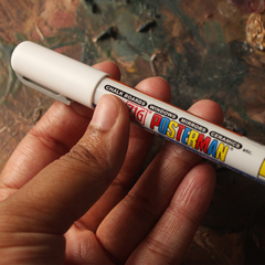 Caneta Zig Posterman na cor branca para pequenas correções na pintura a prova d'água 0,5mm PMA-10 - comprar online