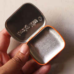 Latinha Mini Orange - vazia para armazenamento de pastilhas de tinta aquarela na internet