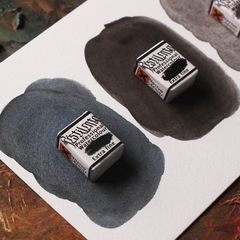 Trio de aquarelas tons de cinza e preto (aquarelas de linha profissional) na internet