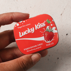 Latinha Mini Strawberry - vazia para armazenamento de pastilhas de tinta aquarela