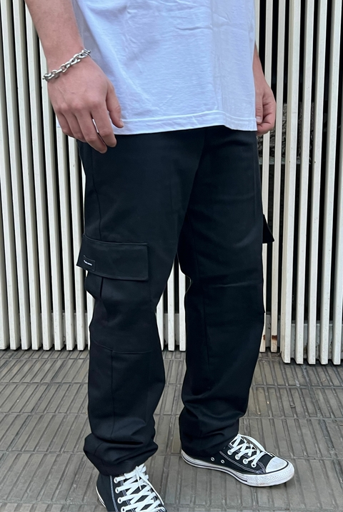 PANTALON CARGO .21 NEGRO