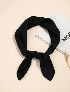 Pañuelo Negro Liso - comprar online