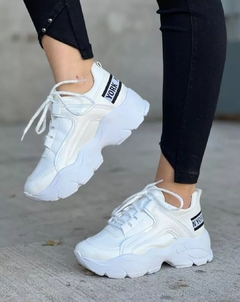 Zapatillas blanca burburry