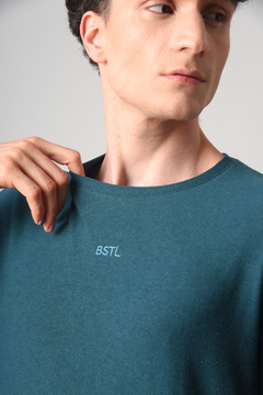 Camiseta com Bordado BSTL Ocean Tinto - comprar online