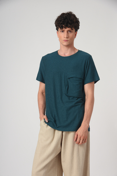 Camiseta com Maxi Bolso Greg Ocean Tinto - comprar online