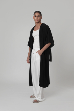 Kimono Longo com Faixa Nila Preto Mônaco - comprar online