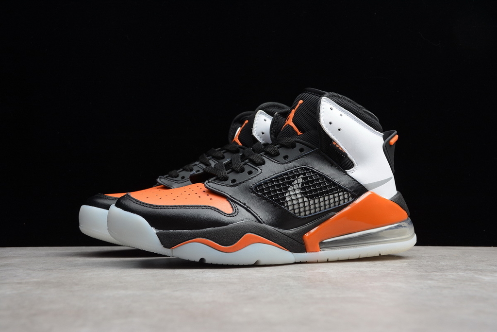 Jordan mars hotsell 270 shattered backboard