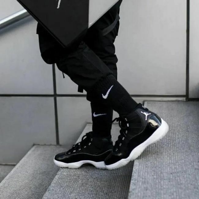 Nike outlet jordan 11 sale