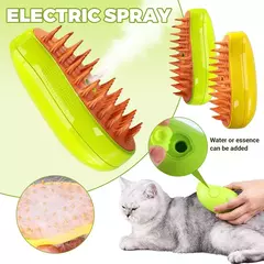 Escova vapor para cães e gatos com pulverizador elétrico, ideal para banho e massagem, mostrando a textura das cerdas e um gato sendo escovado.