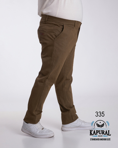335 - pantalon de gabardina elastizada corte chino - 50 al 70 - comprar online
