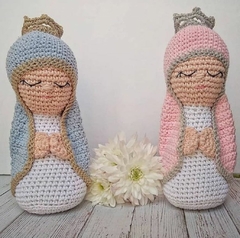 Virgen Maria tejida al crochet