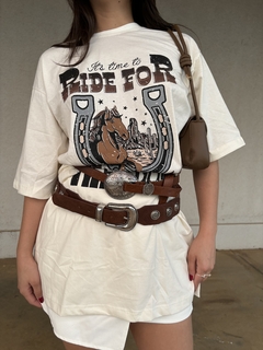 T-shirt oversized western - comprar online