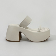 TAMANCO HAZEL OFF WHITE