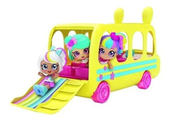 Imagen de Kindi Kids Muñeca Minis Autobus Escolar 50084 con personaje