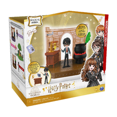 Muñecos Articu. Harry Potter Wizarding 6061847 Playset Harry Aula Pociones - comprar online