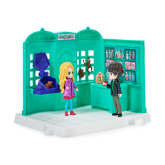 Muñecos Articu. Harry Potter Wizarding 6064867 Playset Honeydukes Con Neville y Luna - comprar online