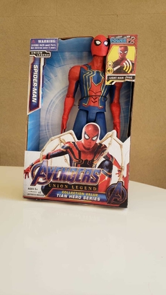 Muñeco Accion 30cm Con Sonido Heroes Marvel - comprar online