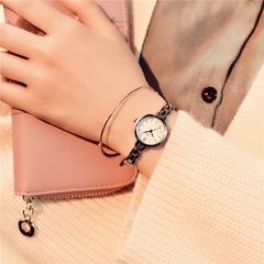 Relógio de Pulso Feminino Rose Dourado analógico Scarlett, Relógio Rose Moda Feminina. - loja online