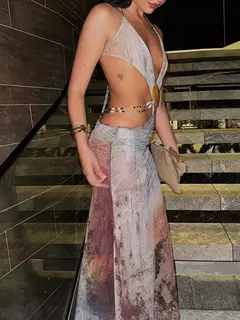 Imagem do Vestido Emma Elegante Longo com Decote em V e Transparência