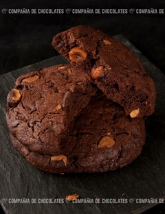 Cookies Chocolate Negro y Avellanas