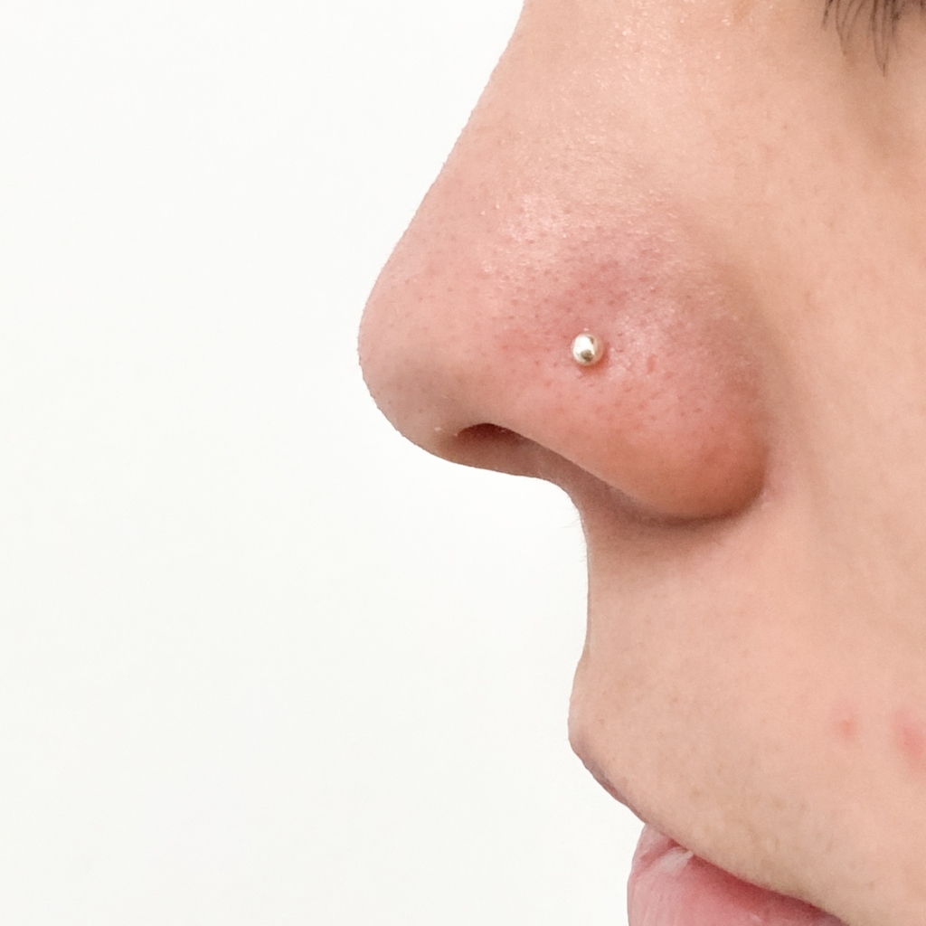 Piercing de Nariz de Bolinha em Prata 950