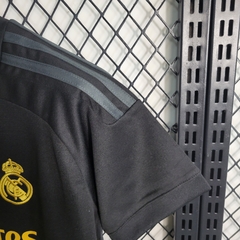 Camisa Real Madrid III 2023/24 Torcedora Feminina na internet