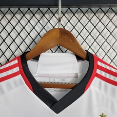 Imagem do Camisa Flamengo II 2023/24 + Patch Campeão Libertadores 2022 - Torcedor Masculina