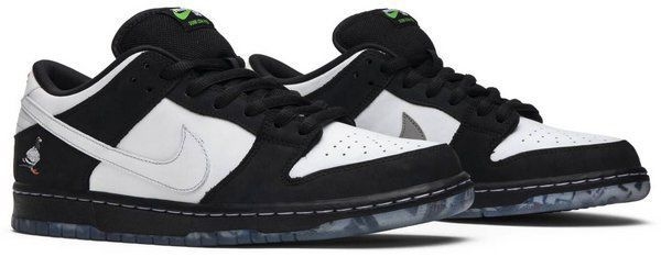 Staple x nike sb dunk sb pigeon panda sales